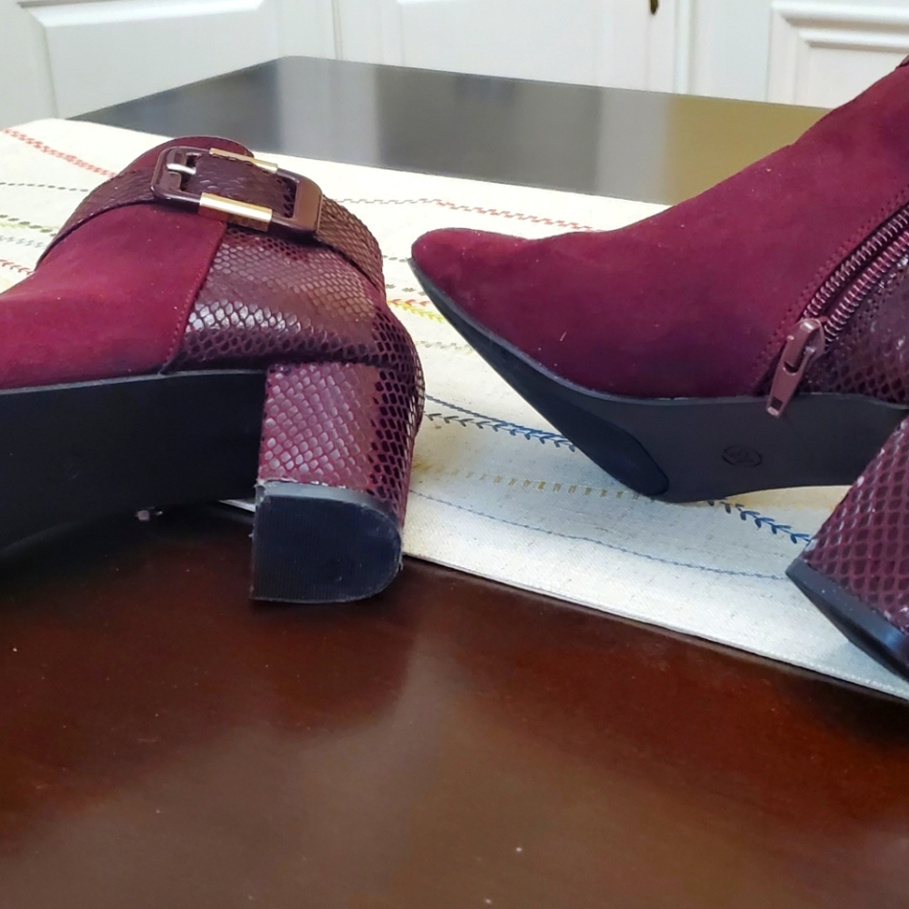 Karen Scott Booties